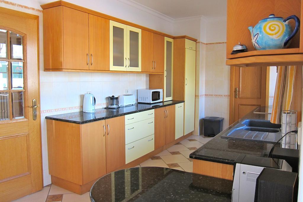 6 Bedroom Villa Brady Private With Pool And Garden Албуфейра Екстериор снимка